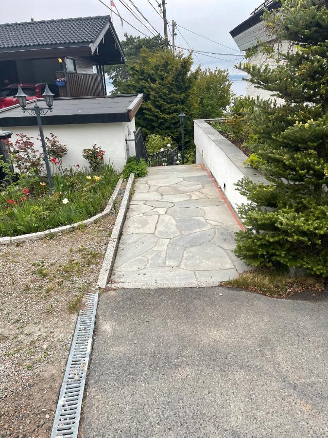 Nice Apartment With1 Bedroom Separate Living Room With A Sofa Bed And A Tiny Kitchen A Bathroom Located In Nordstrand Near By The Sea For 3 Guests With A Garden And Grill 5 Extra Guests With Extra Cost In The Cabin With Sea View Just Outside The Apar Oslo Exterior foto